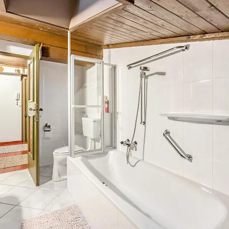 Maxls Stubn Apartman *